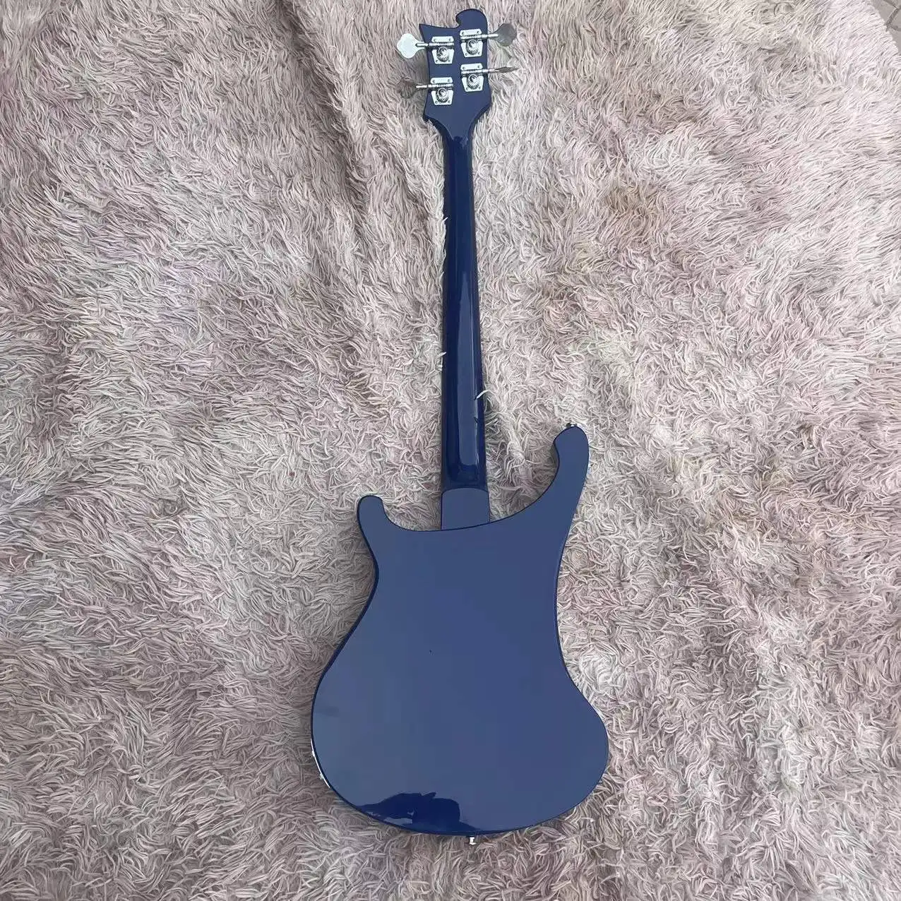 4 chord Rickenbaker electric bass in stock, blue gradient body, rosewood fingerboard, factory real pictures, can be shipped upon