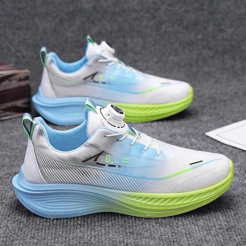 أحذية رياضية كاجوال جديدة للرجال، صيفية خفيفة الوزن، مضادة للانزلاق، قابلة للتنفس، نعل ناعم، أحذية شبكية ممتصة للصدمات