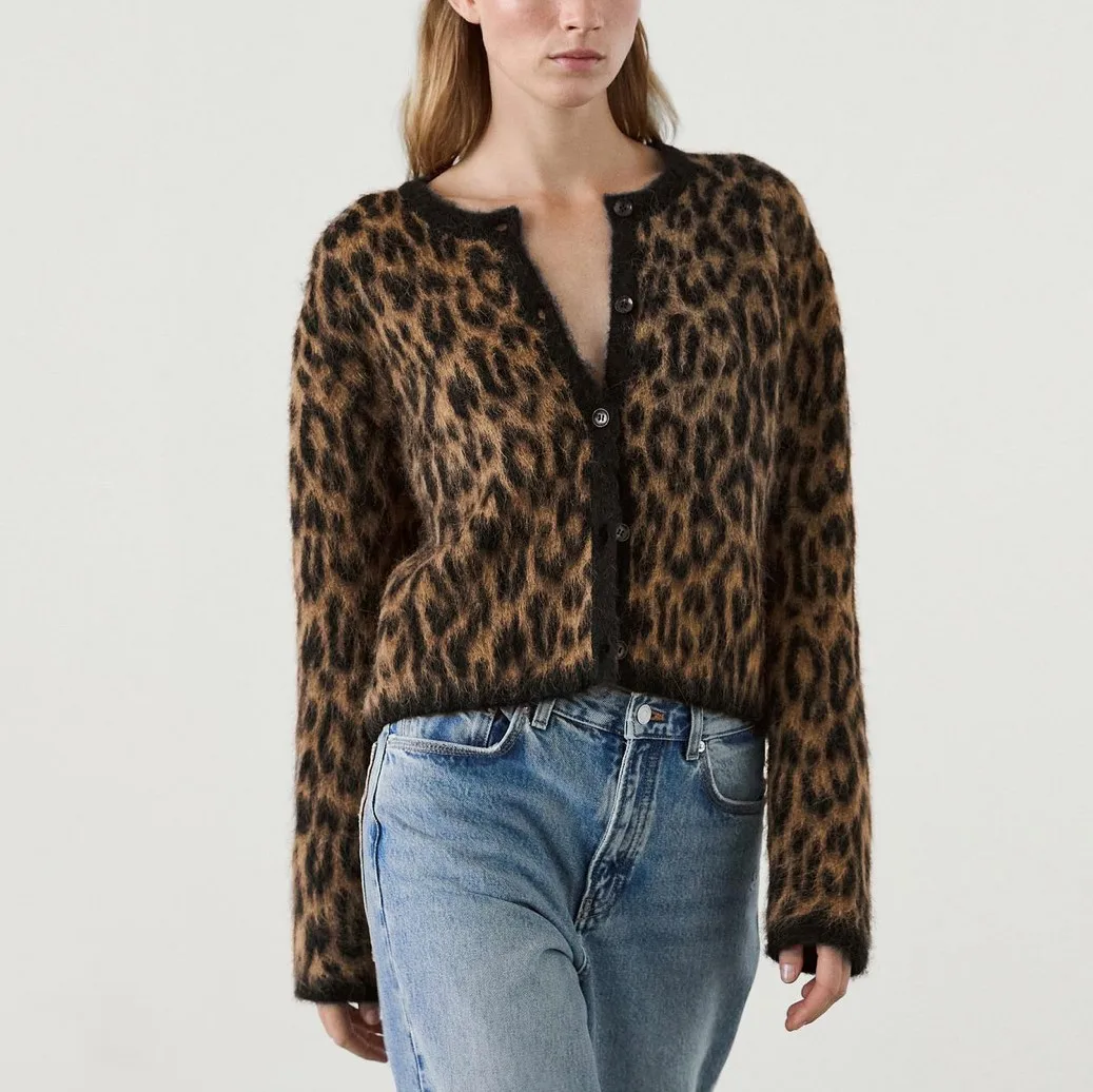 New Leopard Print Knitted Cardigan For Women Loose O-Neck Long Sleeve Casual Block Sweater Top Female Fashion Buttons Cardigans