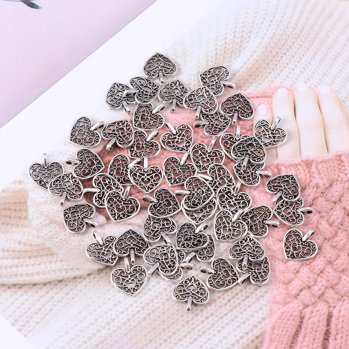 

50 шт., подвески из сплава с полым сердцем, серебро, ожерелье «сделай сам», браслет, серьги, аксессуары, женские ювелирные изделия, ремесленные изделия