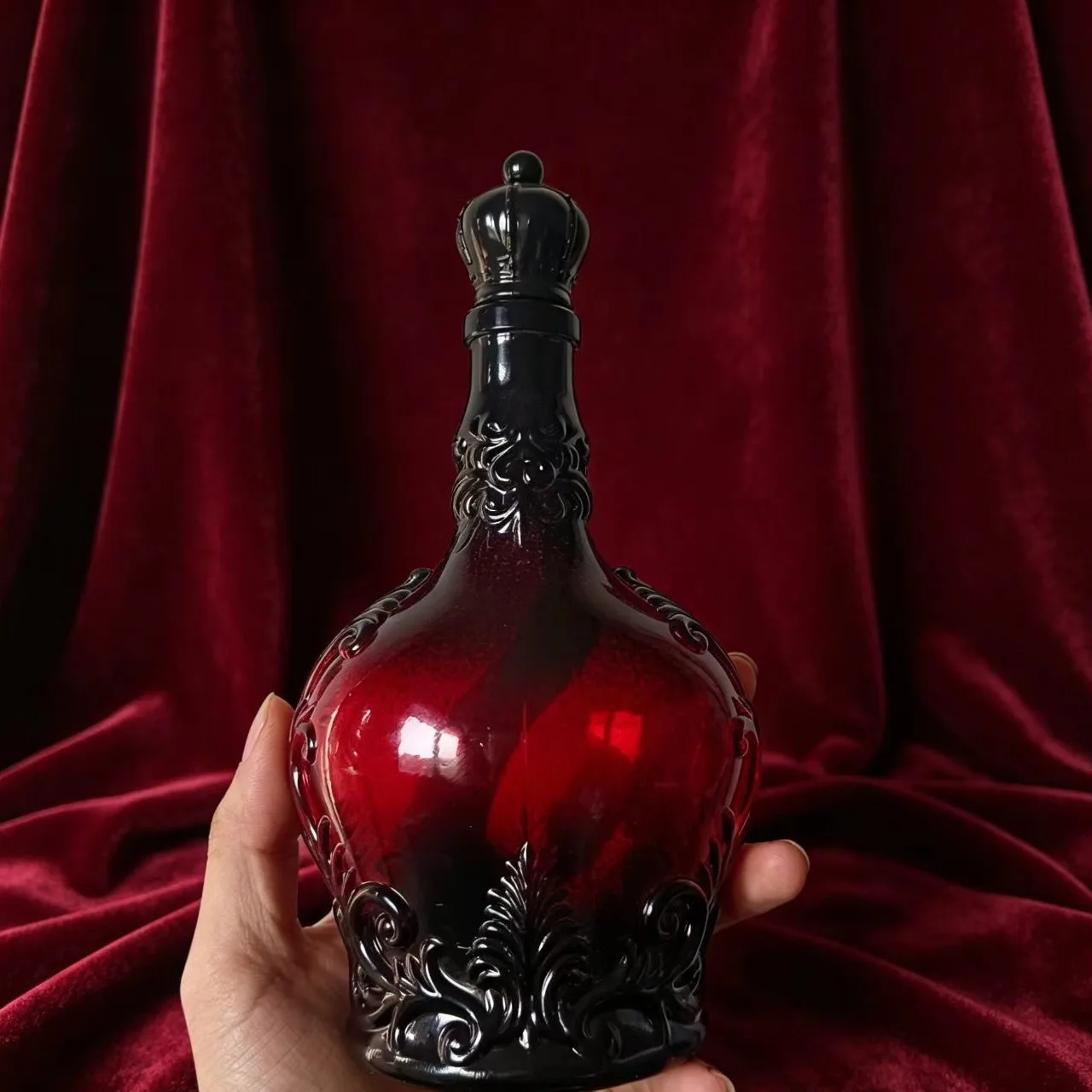 1Pc Vintage Medieval Castle Shaped Glass Whiskey Decanter Airtight Liquor Dispenser Storage Bottle Home Bar Decor Ornament Gift
