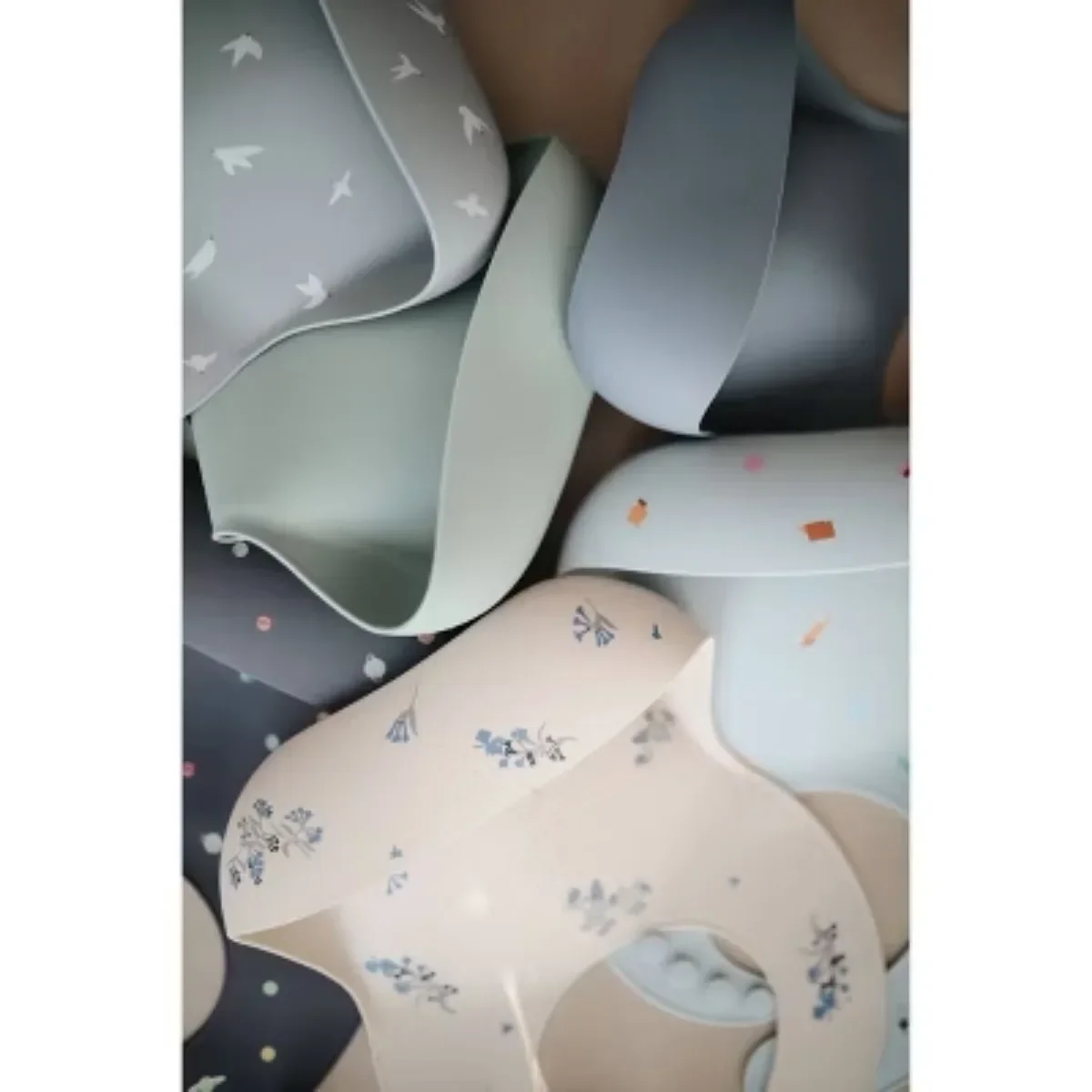 مرايل أطفال من السيليكون مصنوعة من السيليكون المواد الغذائي، خالية من مادة BPA وخالية من الفثالات