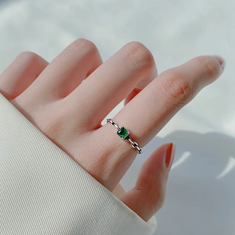

Chain Square Green Zircon Ring for Women, Simple and Cool Style S925 Silver Open Ring, Internet Red Finger Ring
