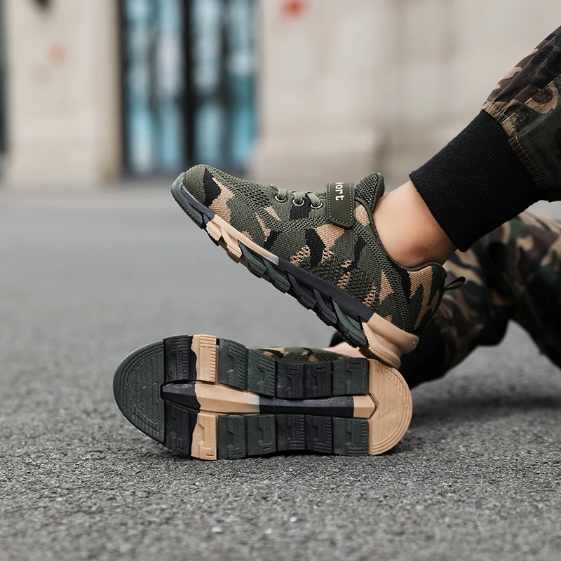 Sapatos infantis de camuflagem antiderrapante respirável, tênis de malha casual, tênis leves para crianças de meia idade, meninos e meninas, novo