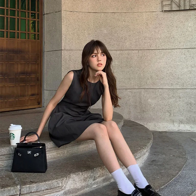 فستان نسائي قصير بدون أكمام على شكل حرف A ، أحادي اللون ، بسيط ، براق ، أنيق ، كل المطابقة ، النمط الكوري ، كلاسيكي ، الصيف