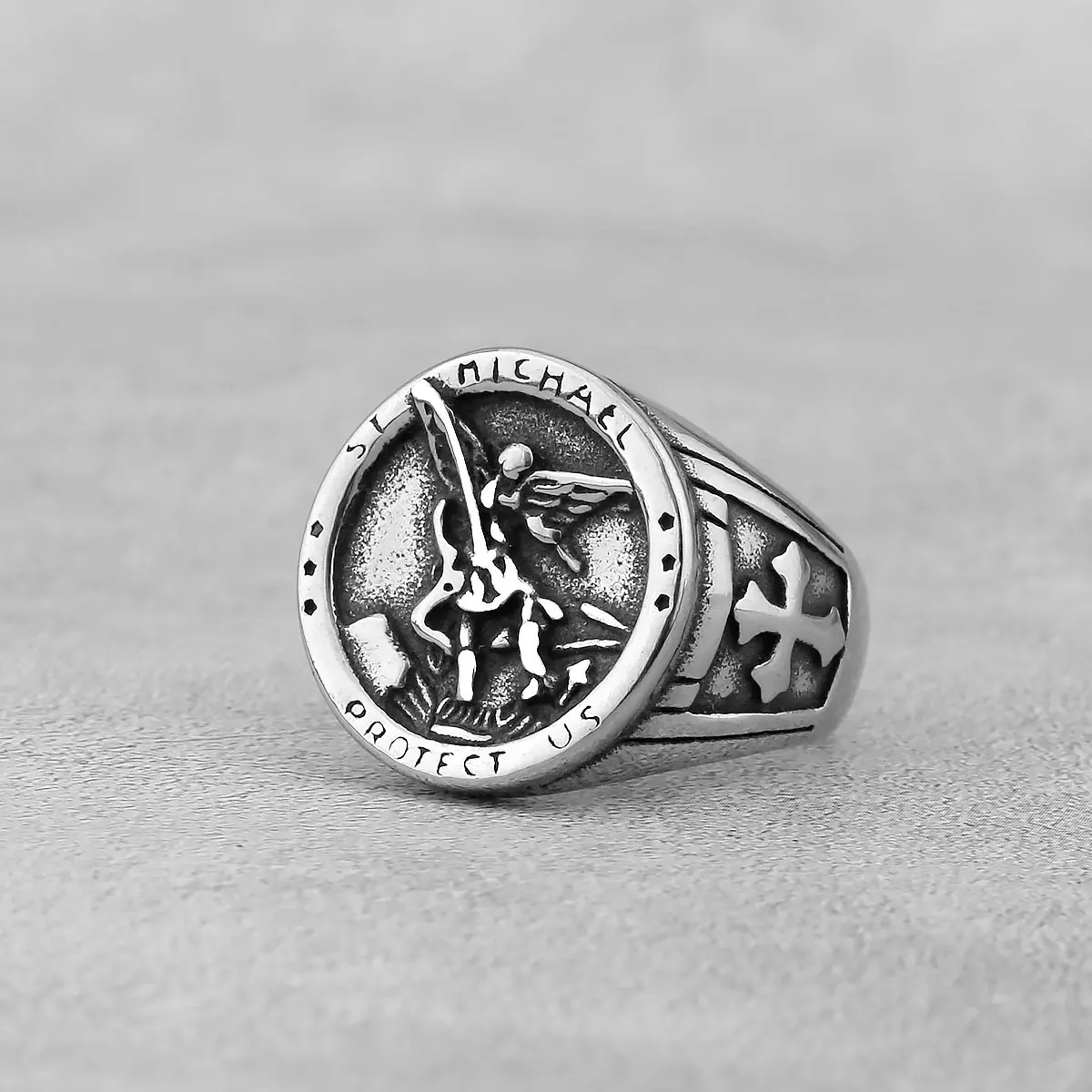 Archangel Religion Amulet Cross Ring Gold Color Stainless Steel Mens Rings Punk for Male Boyfriend Biker Jewelry Creativity Gift