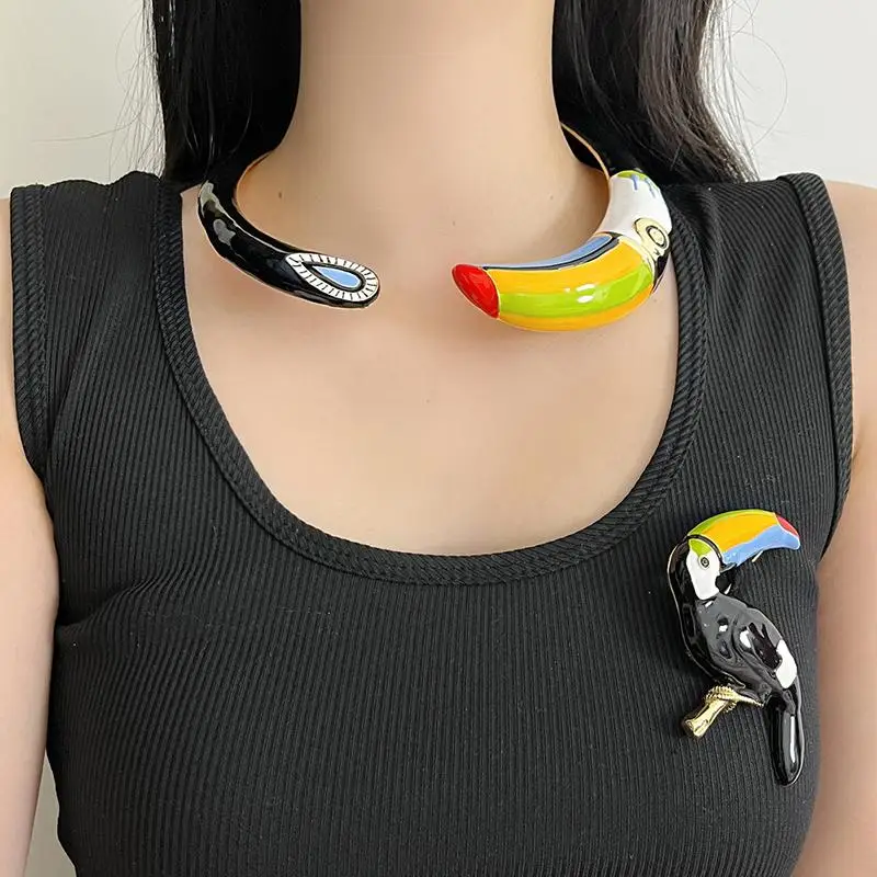 ⑧ Retro Exaggerated Metal Colorful Oil Drop Parrot Necklace Women's Fashion Luxury Open Design Pin Brooch Stylish Accessory