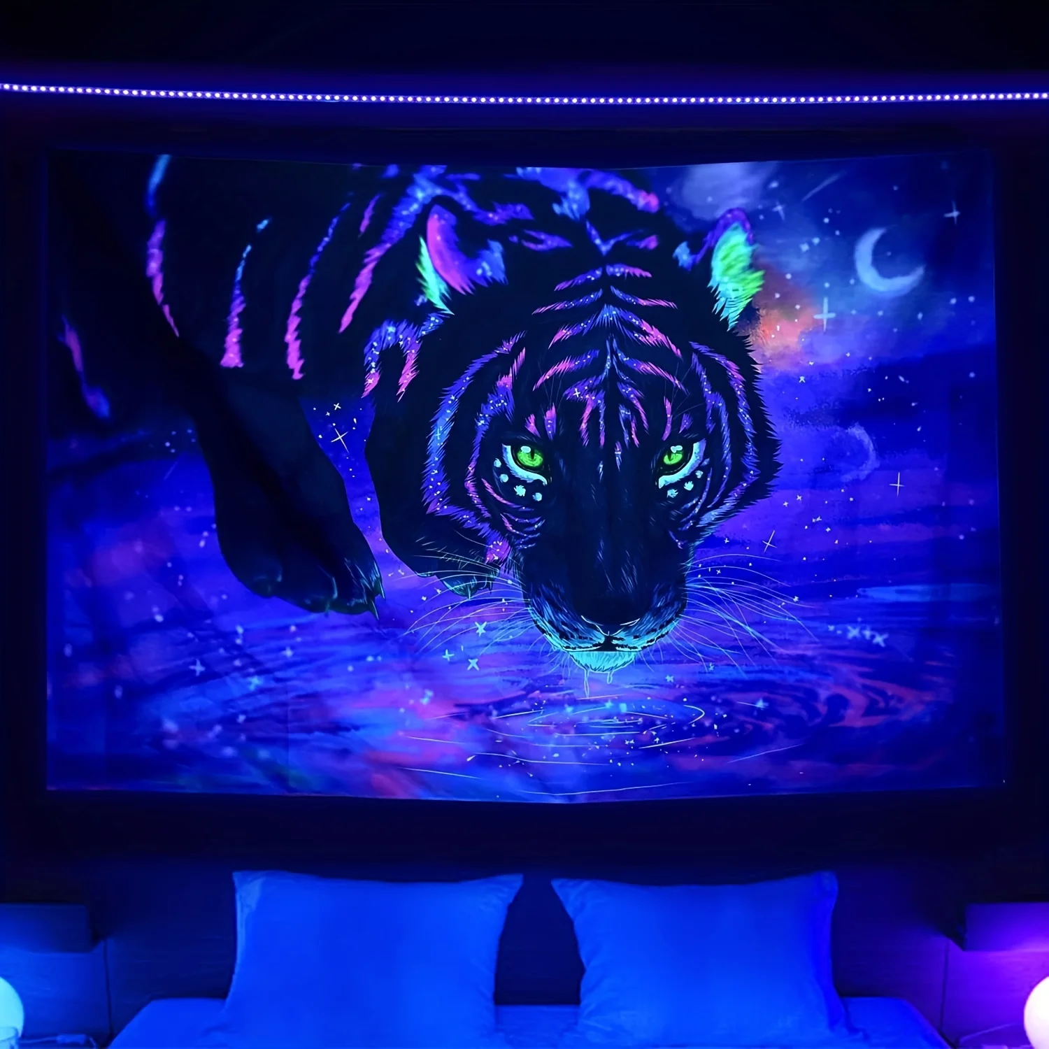 VIKAMA Trinkender Tiger Wandteppich Sternenhimmel Halbmond Fierce Tiger Kunstwandbild Wohnzimmer Sofa Hintergrund Wand Raumdekoration