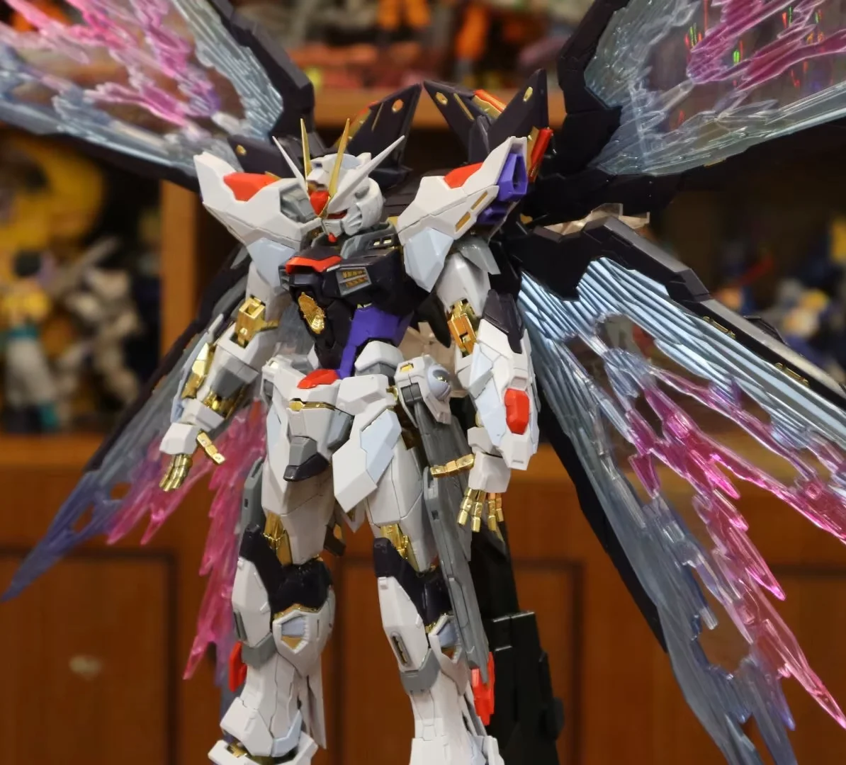 Daban 8802S Strike Freedom Blue Soul Ver. With Wing Of LIGHT MG 1/100 Assembled Model