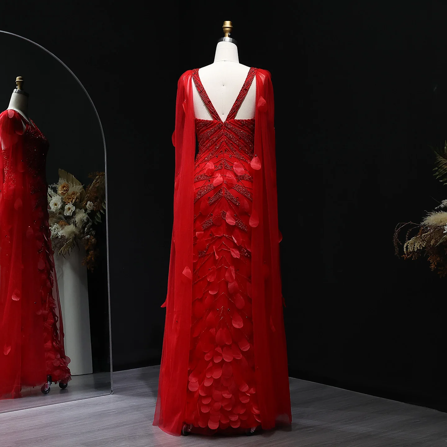 شارون سعيد النبيذ الأحمر كيب كم فستان سهرة مع أوراق ثلاثية الأبعاد مطرز الخامس الرقبة أنيقة لحفل الزفاف حفلة موسيقية SS283 مخصصة