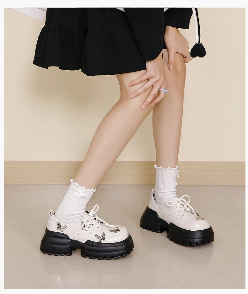 خريف جديد فراشة عادية أوف وايت الارتفاع زيادة أحذية نسائية تنوعا النمط البريطاني الأسود الدانتيل متابعة أحذية من الجلد