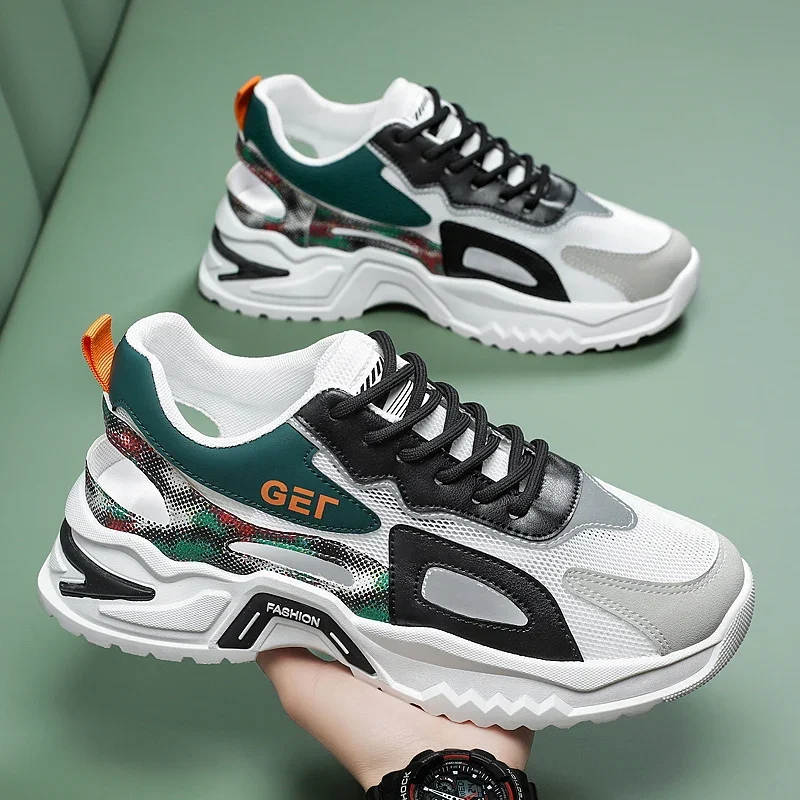 

Мужские ботинки с перфорацией, черные повседневные ботинки на мягкой подошве, дышащая обувь на плоской подошве, для лета, 2024