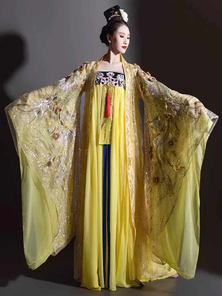 중국어 Hanfu 드레스 여성 고대 전통 코스프레 의상 빈티지 파티 노란색 수 놓은 Hanfu 무대 댄스 드레스 플러스 사이즈