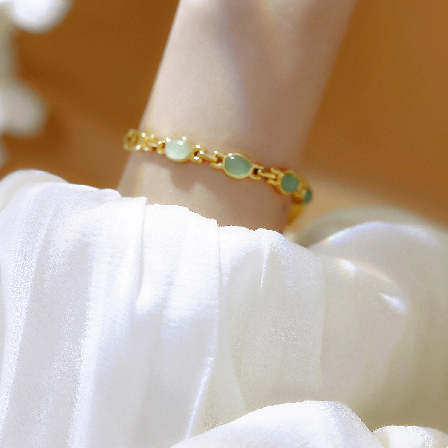 2025 ساعة كوارتز نسائية ماركة فاخرة ريترو حجر دونغلينغ الطبيعي Hotan اليشم مقاوم للماء السيدات سلسلة متقدمة ساعات المعصم هدية