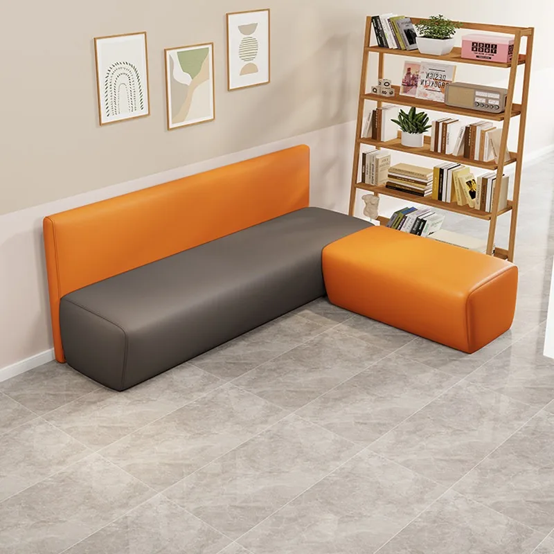 sofa-largo-nordico-para-area-de-descanso-recepcion-oficina-comercial-o-sala-de-espera-ideal-para-instituciones-de-formacion