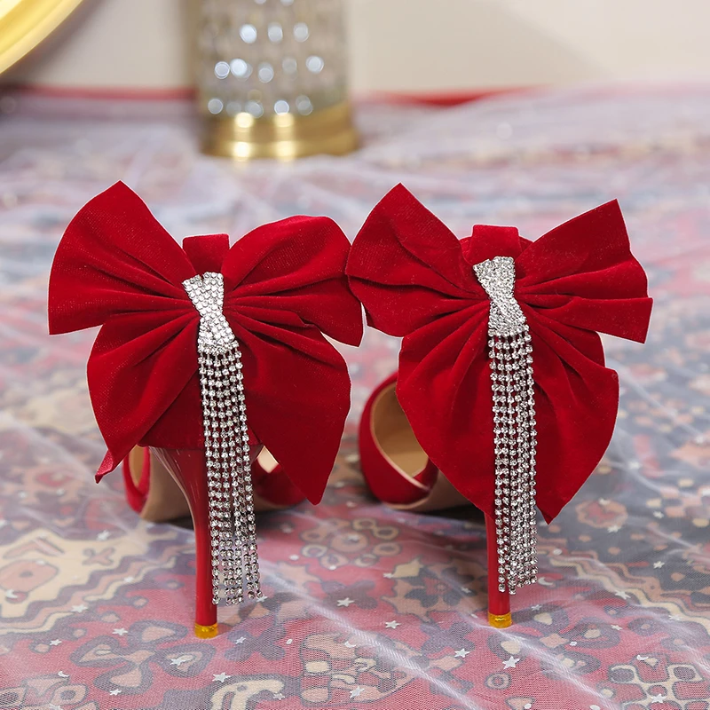 الكعب العالي خنجر أشار تو القوس الصنادل 2025 صيف جديد الجلد المدبوغ أحذية نسائية مثيرة