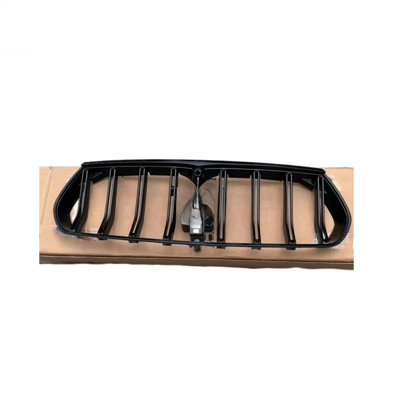 

For Maserati Levante TROFEO Car Grille 670163861 670163789 Plastic New Condition
