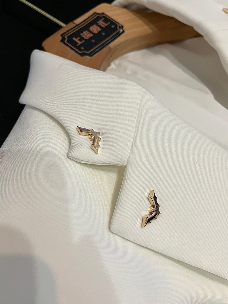 Faionable Batwing مطرز سليم صالح ميدي جايت البدلة ملابس خارجية الخريف الشتاء جديد وصول المرأة تخفيف Sle لون نقي