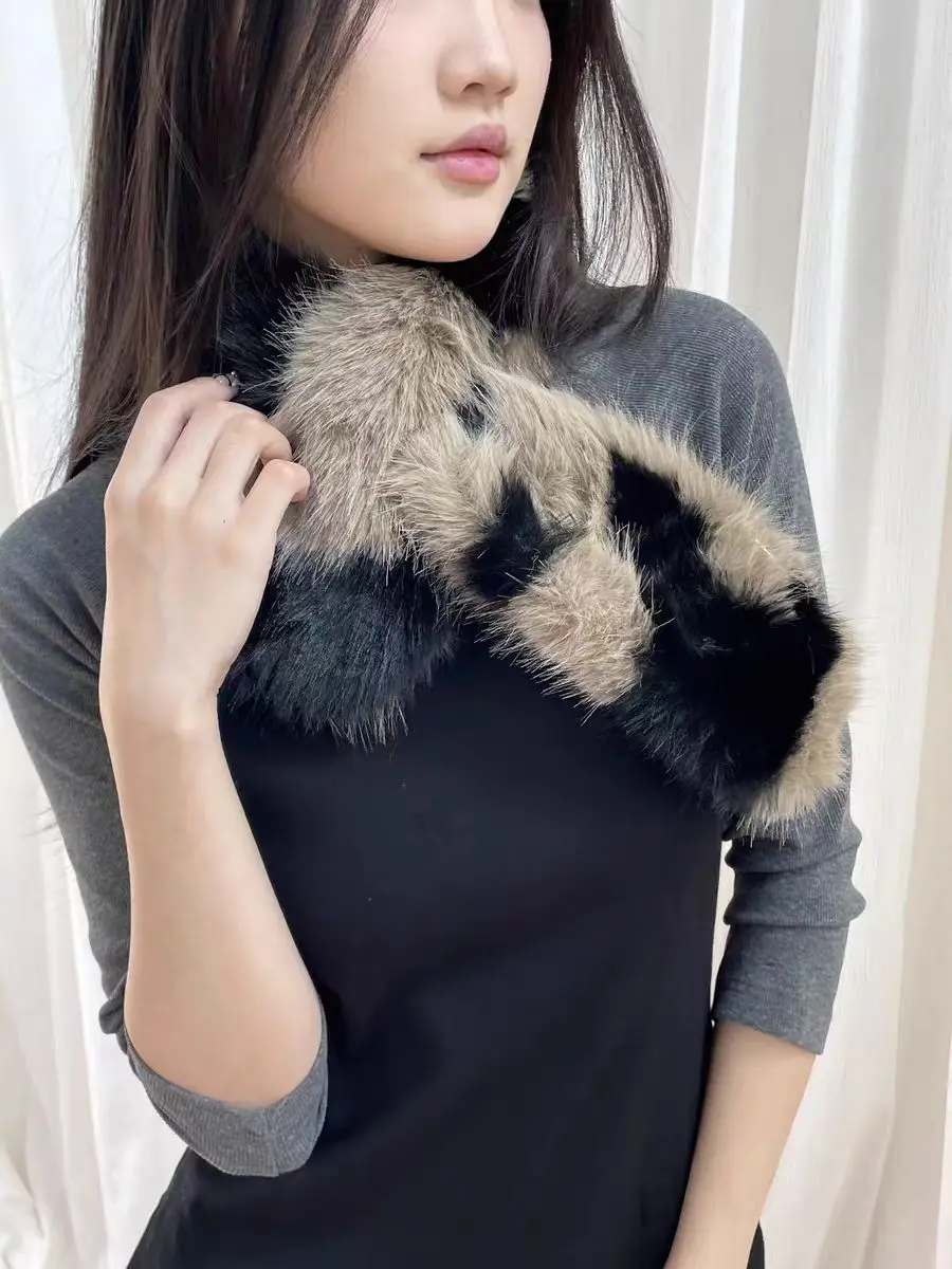 Autumn and Winter Fashionable Atmosphere Warm Thick Striped Contrast Interwoven Scarf Non skin Piercing Short Hairy Scarf