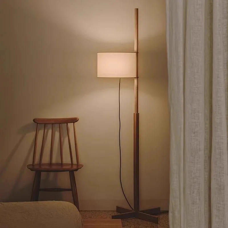 

Simple Walnut Wood Floor Lamp Mid Century Vintage Solid Wood Adjustable Lamp Living Room Study Showroom Home Decor LED Lighting