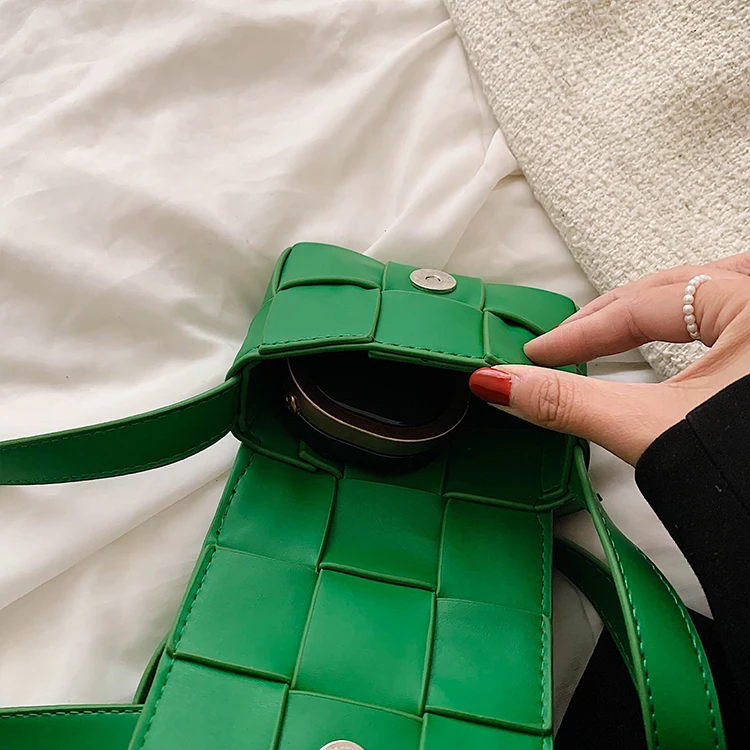 New 2023 Weave Handbag Luxury Leather Flap Woven Bag Pack Women Small Shoulder Purse Hasp Bags Chest Ladies Waist Pack Brand