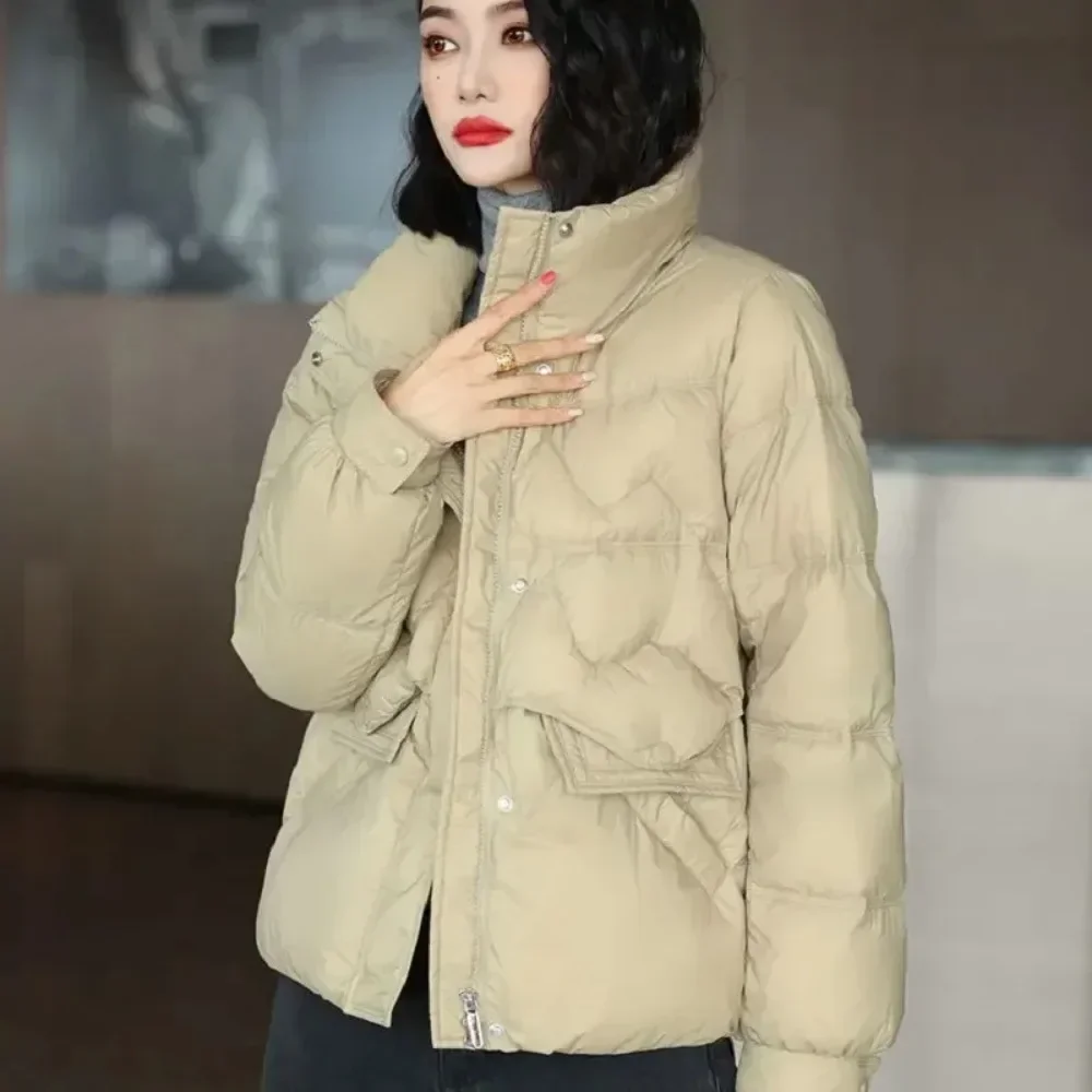 معطف منتفخ نسائي جديد سترات شتوية للخريف للنساء خفيفة للغاية مقاومة للرياح سترات من الريش بياقة واقفة سترة بيضاء مبطنة للأسفل #1