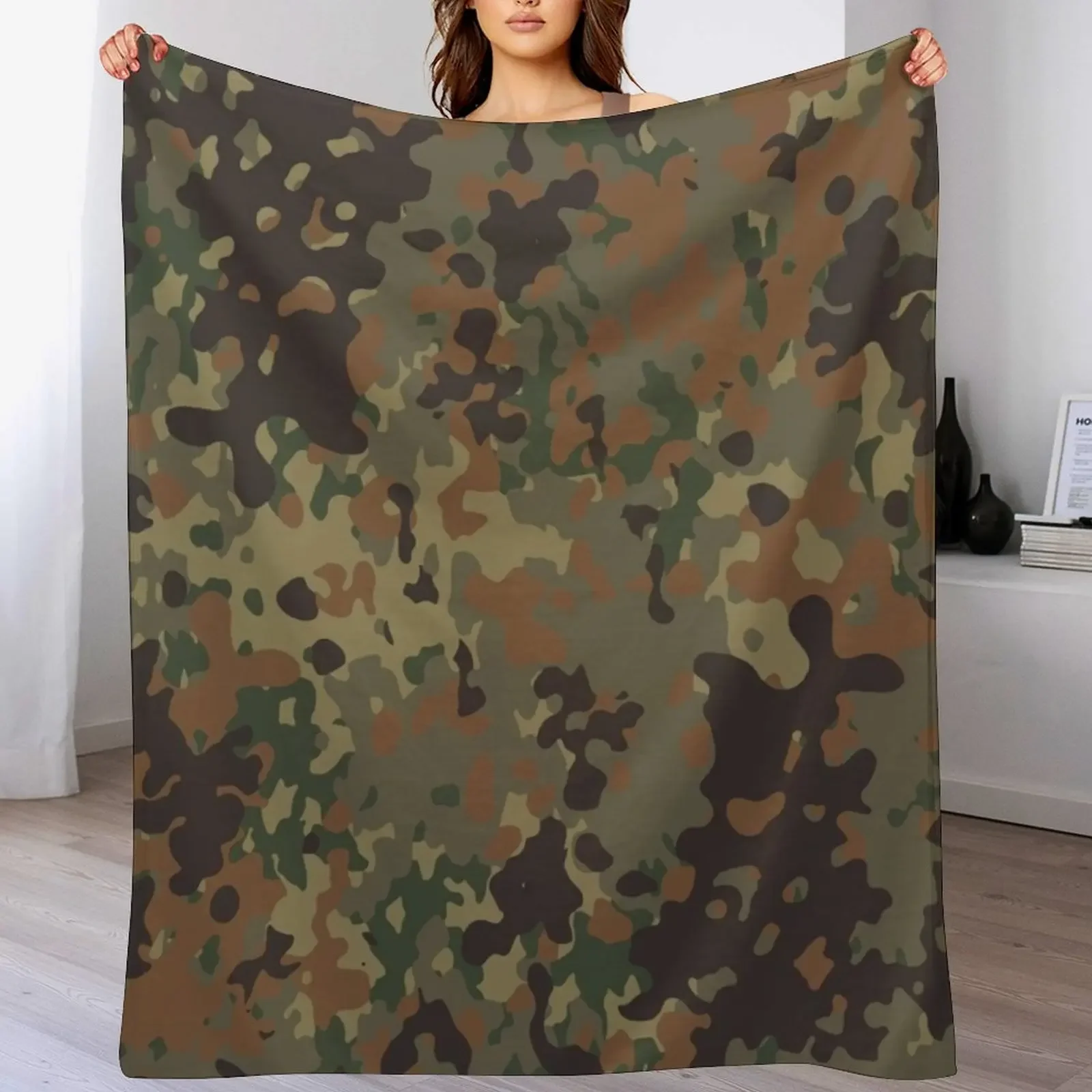 

Flecktarn Pattern camouflage Throw Blanket Reusable Durable Soft Blanket for All Seasons