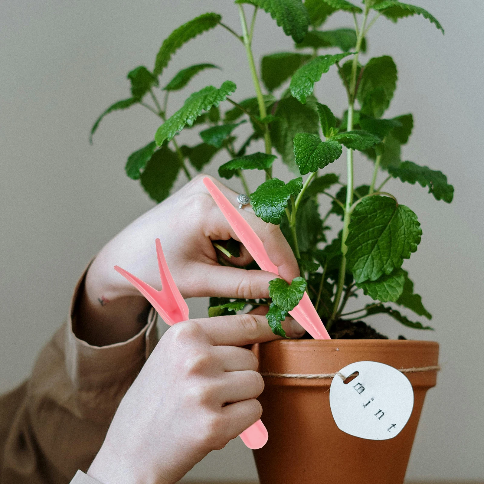 

20Pcs Garden Planting Tool Kit Includes Dibber Widger Set for Vegetable Farming and Household Flowerpot Transplanting Compact