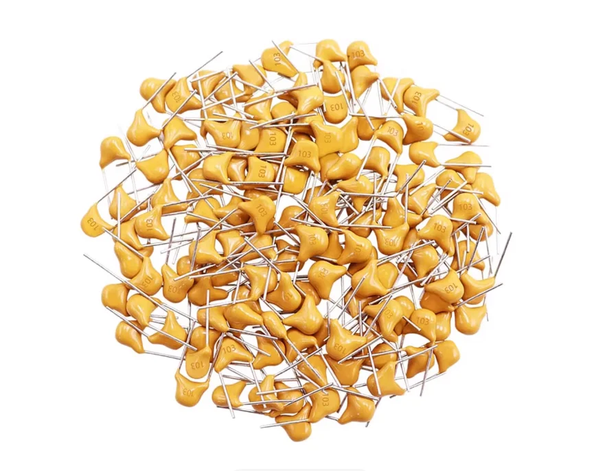 50PCS 562/820/823 3.9NF/39NF/47PF/470PF/4.7UF 50V Capacitor Cerâmico Monolítico Multicamadas 5.08MM 392/393/470/471/473/474/475/561