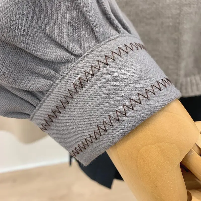 Camicia in velluto a coste stile College per donna primavera autunno 2024 nuova vestibilità ampia a maniche lunghe a strati retrò elegante temperamento Top