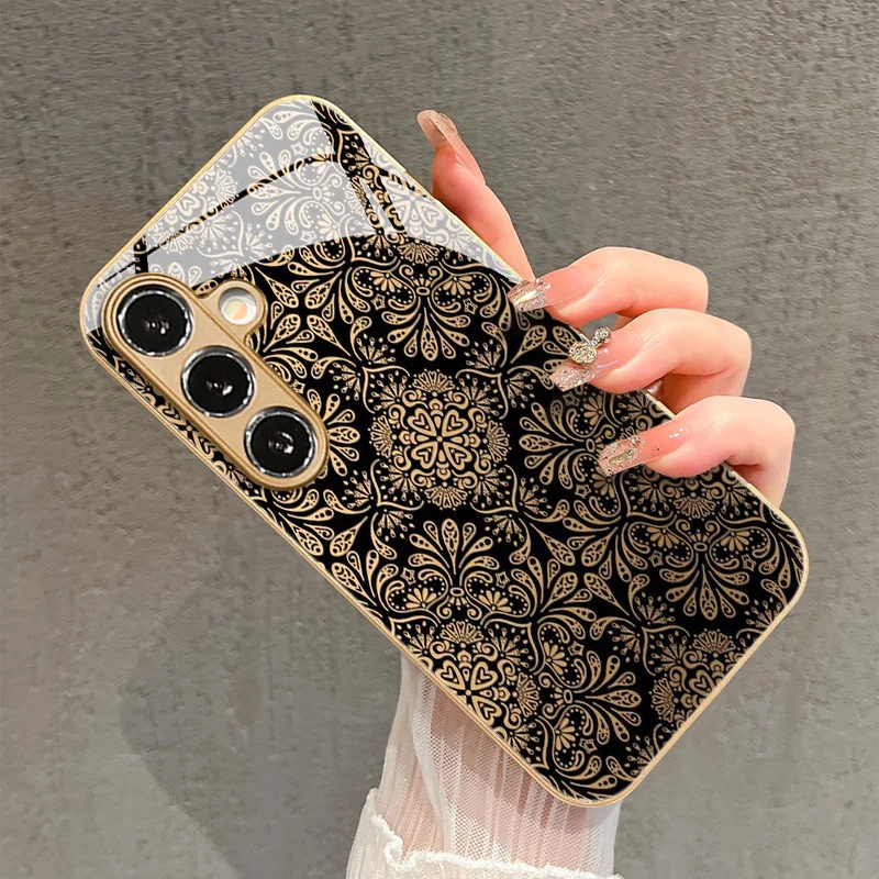 Funda de vidrio con patrón floral negro y dorado para Samsung Galaxy S26 S25 S24 S22 S21 S20 FE/Ultra/Plus, anti caídas