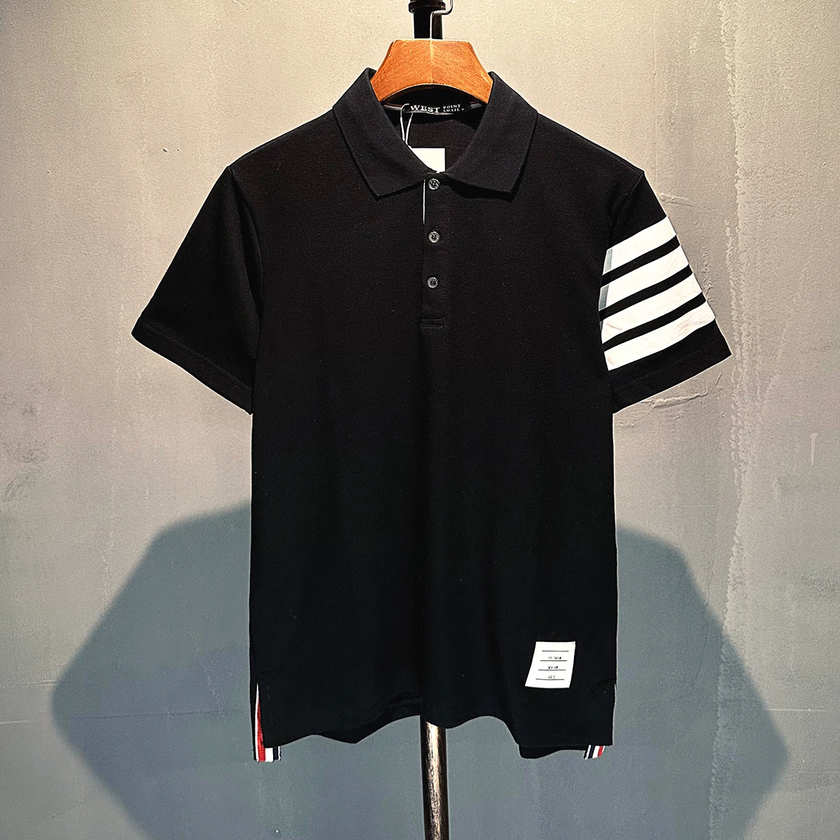 

Мужская футболка свободного кроя с полосатым узором, коротким рукавом, отложным воротником, модная, из хлопковой ткани, молодежная, летняя.