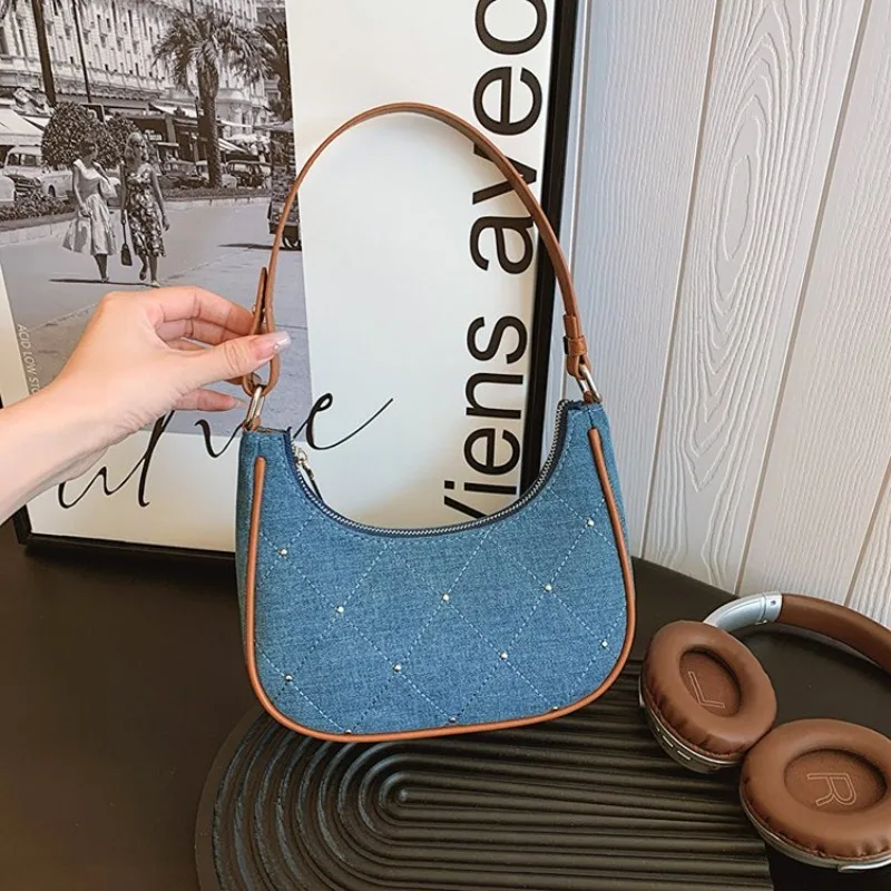 

Fashionable Elegant Crossbody Handbag High End Leather Ladies Casual Simple Vintage Classic Designer Paris Trendy Diaper Bag