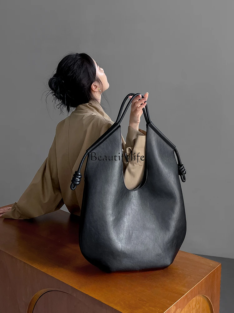 Minimalist Shoulder Bag, Large Capacity, Commuter, Underarm, High Sense, Autumn and Winter, New