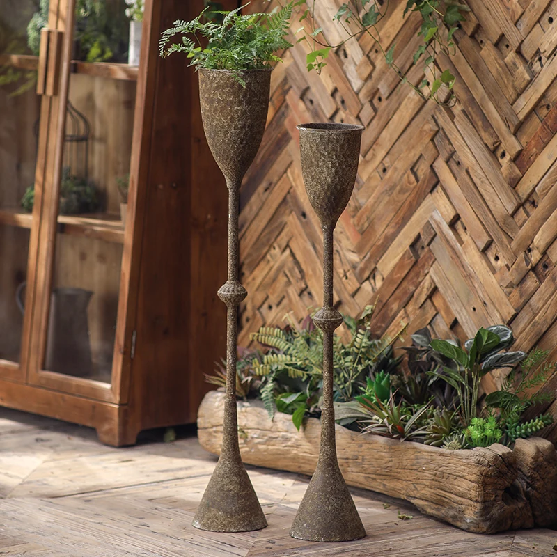 

Distressed Antiqued Tall Metal Flower Vases Antique Finished for Home Garden Decoration Floor Use in Room