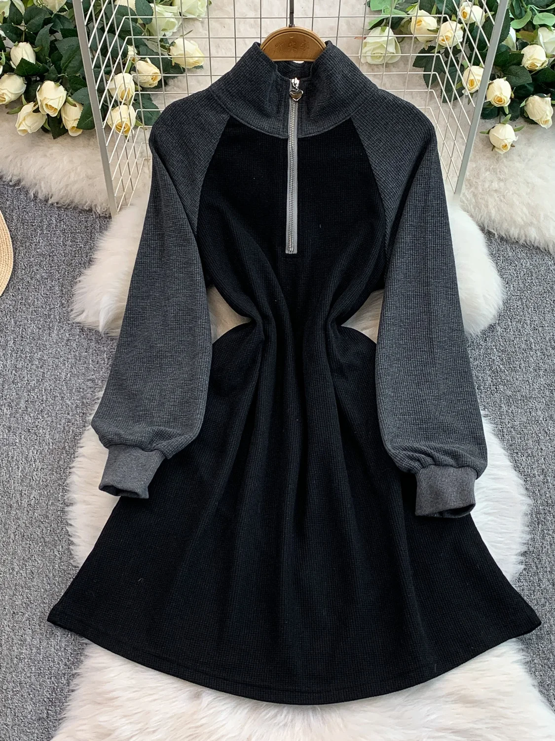 

Женское трикотажное платье с высоким воротником на молнии, длинными рукавами, А-силуэта, удобное, для повседневной носки, осеннее