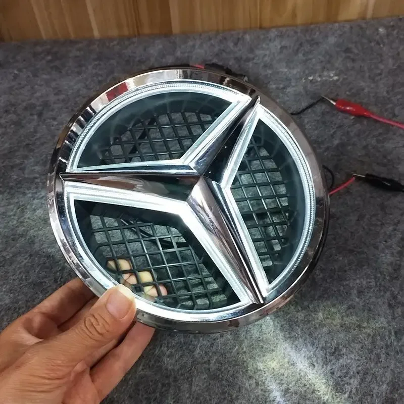 

Горячий передний логотип автомобиля, эмблема, решетка, светодиодный значок для Mercedes Benz W166 W176 W204 W207 W212 W218 W245 W251 W4, автомобильная наклейка