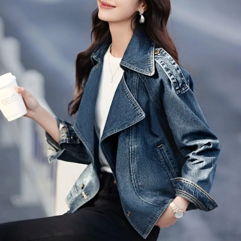 

Весна и осень 2023, новая корейская версия, свободная повседневная модная универсальная джинсовая куртка с локомотивом, женская короткая куртка