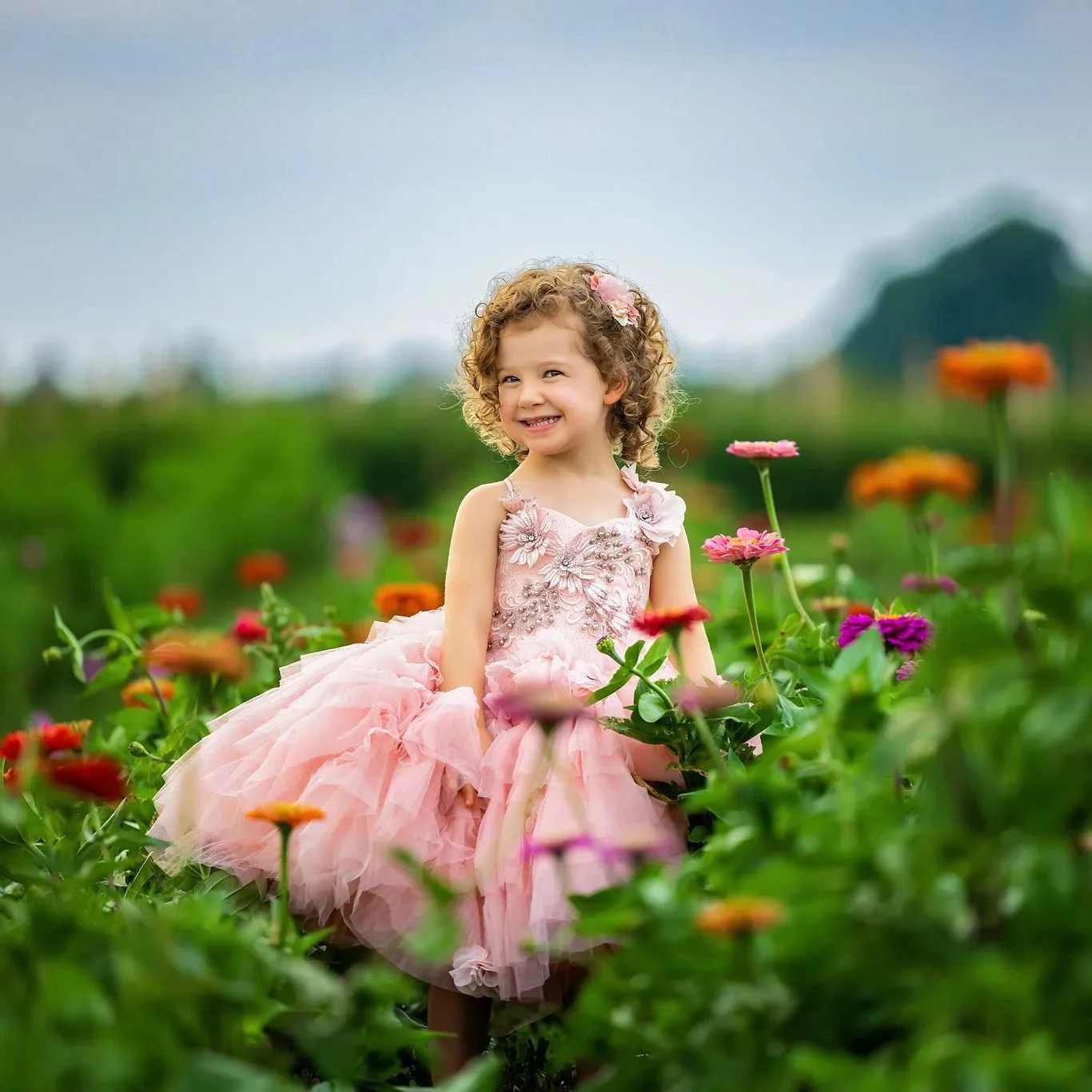 Robes de demoiselle d'honneur roses avec perles pour mariage, robe de princesse avec bretelles en tulle pour enfants, robe de fête d'anniversaire pour bébé, première communion