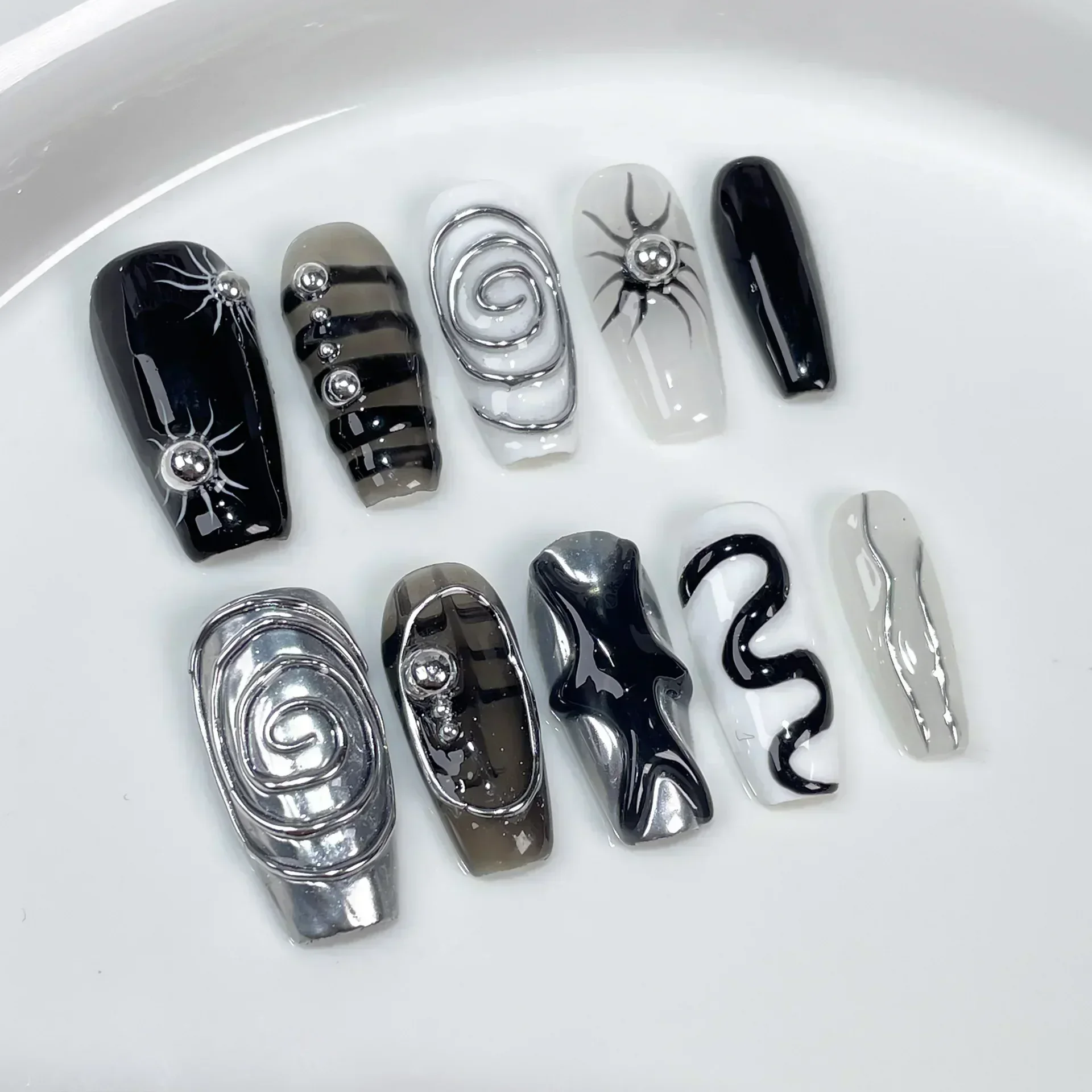 10 шт. Sweet Cool Long Press On Nails Черно-розовые сетчатые накладные ногти с 3D-звездным сердечком Дизайн Halo Dyeing Coffin Y2K Накладные кончики ногтей