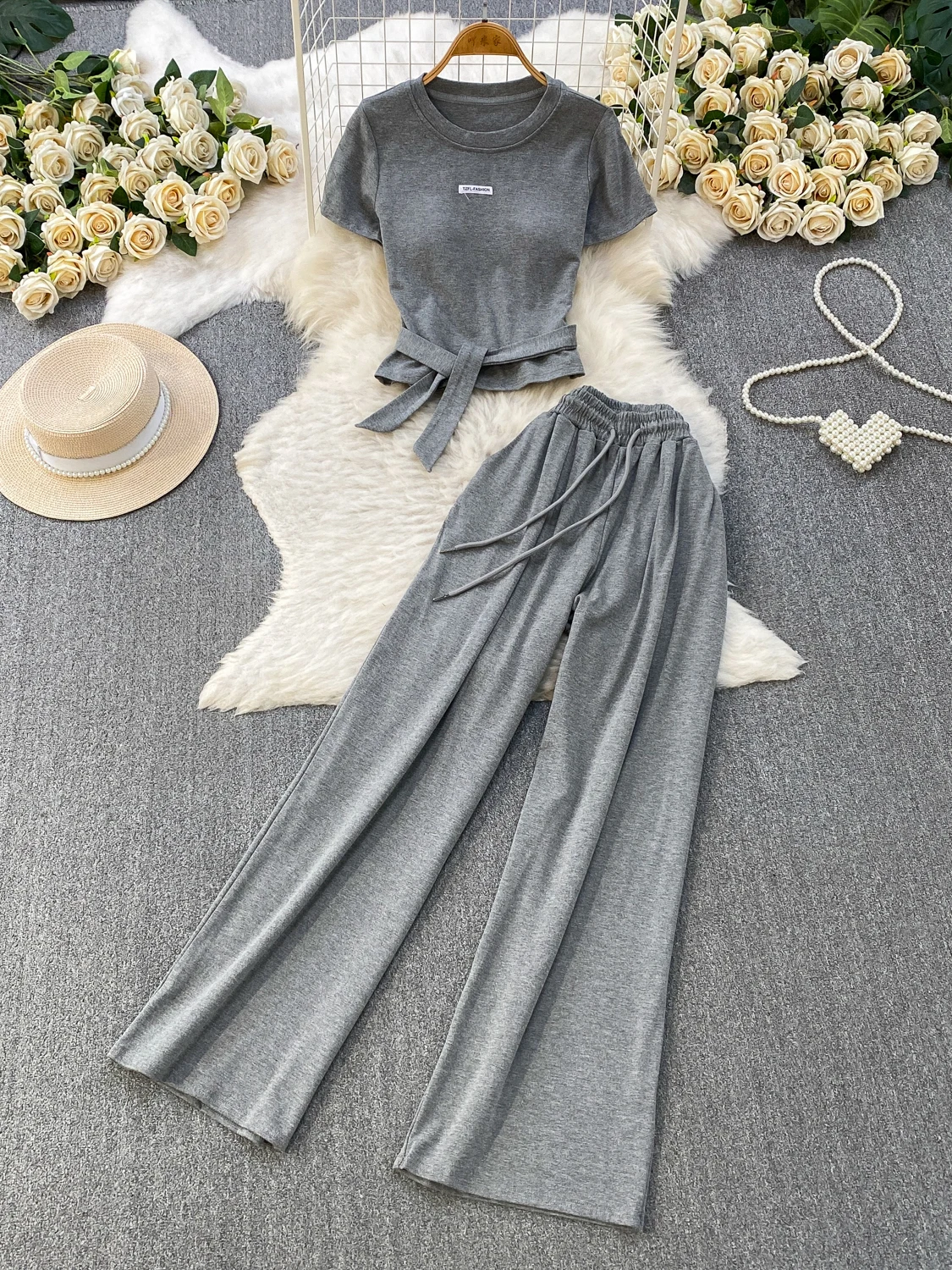 Fashionable Simple Personality Belted Waist Top with Chest Pad High Waist Wide Leg Pants Two Piece Set Spicy Girl Style T-Shirt