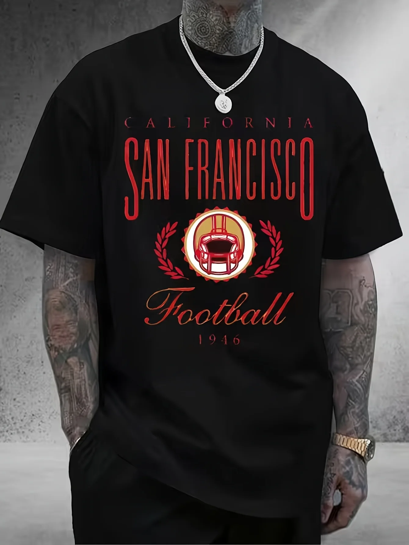American Retro Football Print Men's T-shirt, Perfect for Home Wear, Summer Dates, A Gift for Dad, or An Ideal Choice for Going Out or Celebrating Anniversaries and Various Holidays. This T-shirt Features A Classic Vintage San Francisco Football Print
