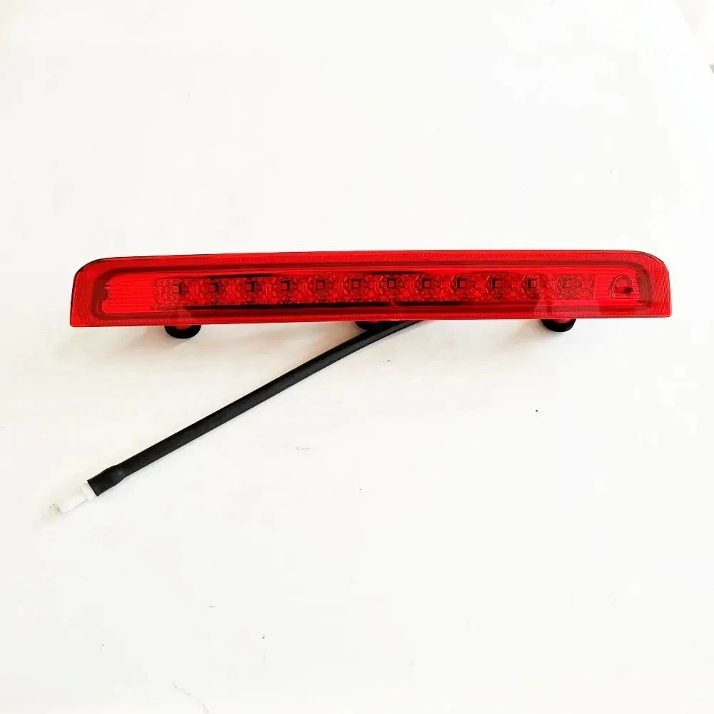 

Rear Third Brake Stop Light 92700-2L000 High Mount Center Tail Lamp For Hyundai i30 i30CW Hatchback 2007 2008 2009 2010 2011