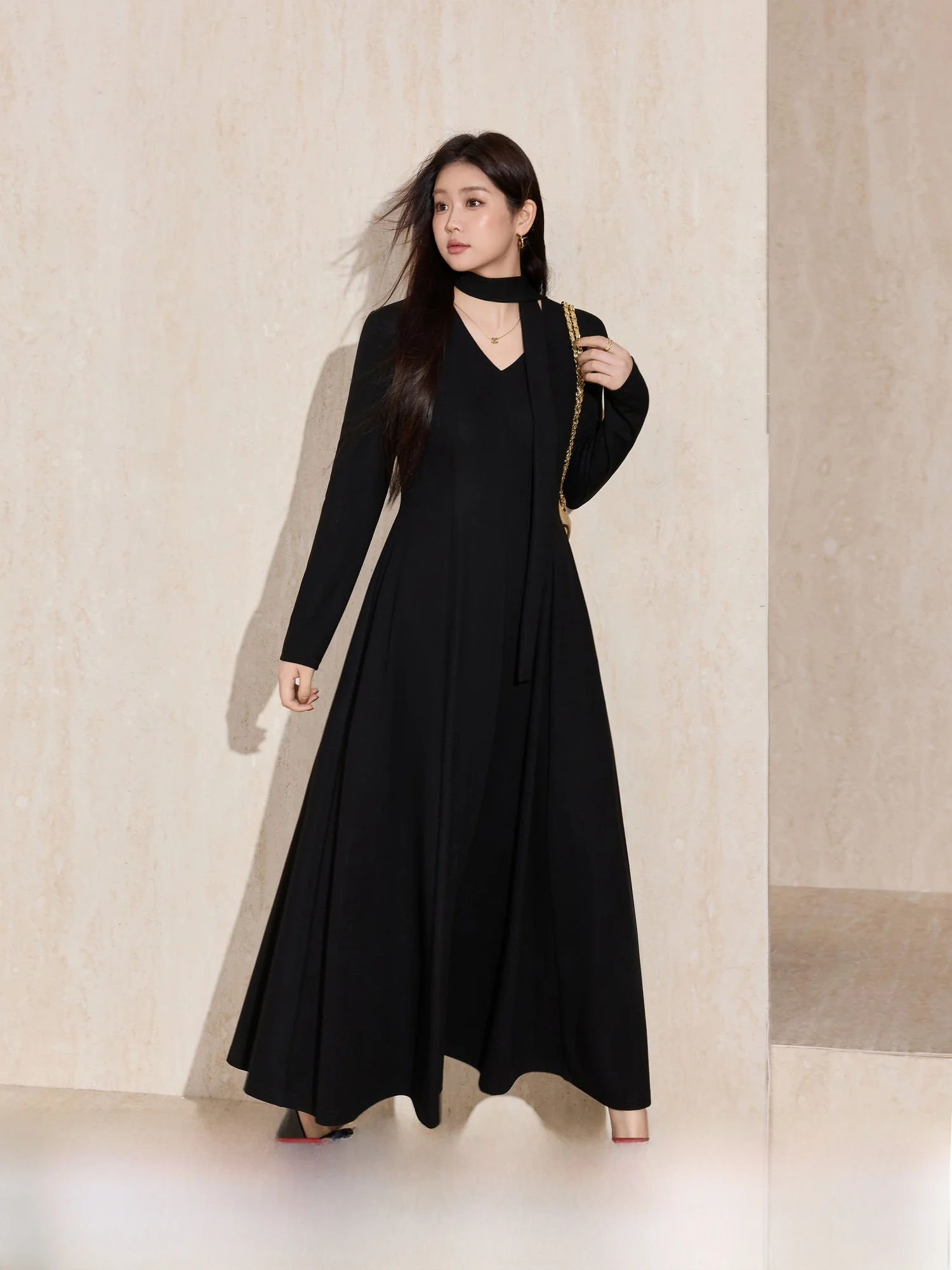 

Женское платье больших размеров Ele с Sa V-Ne, утягивающее трапециевидное длинное внутреннее платье Dr Blue Language для поездок на работу, полиэфирное волокно