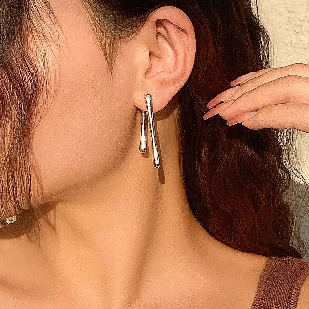 Desinger Long Stick Stud Earrings for Women Trendy Korean Fashion Ladies Daily Accessories 2024 Fashion Jewelry Female Gift