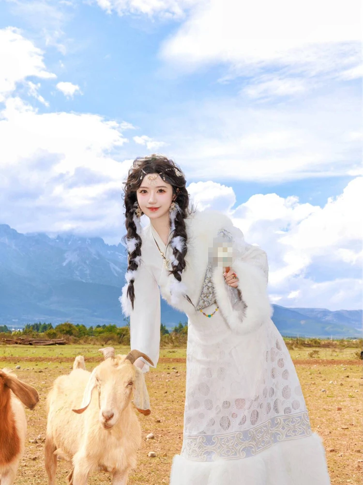 

Tibetan New Style Photography Studio Costume Set Girl Travel Photography Yunnan Tibetan Ethnic Clothing Lijiang Photogr...