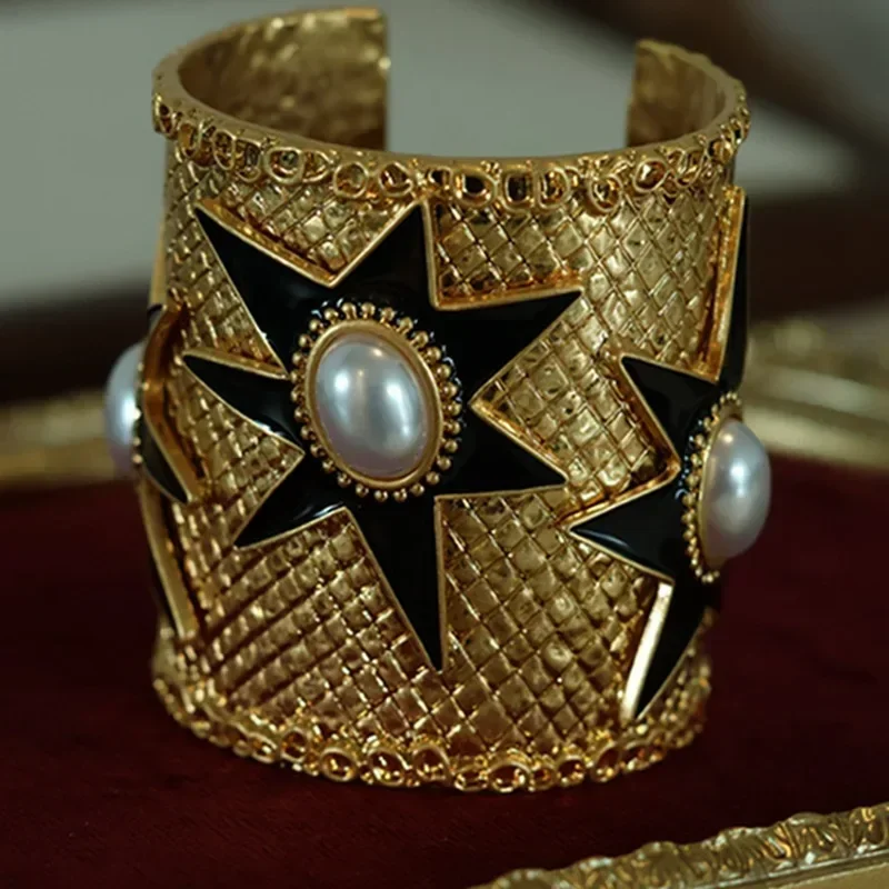 Designer Luxury Vintage Medieval Starfish Series Wide Bangles for Women Version Retro Bracelet High-end Bangles Female