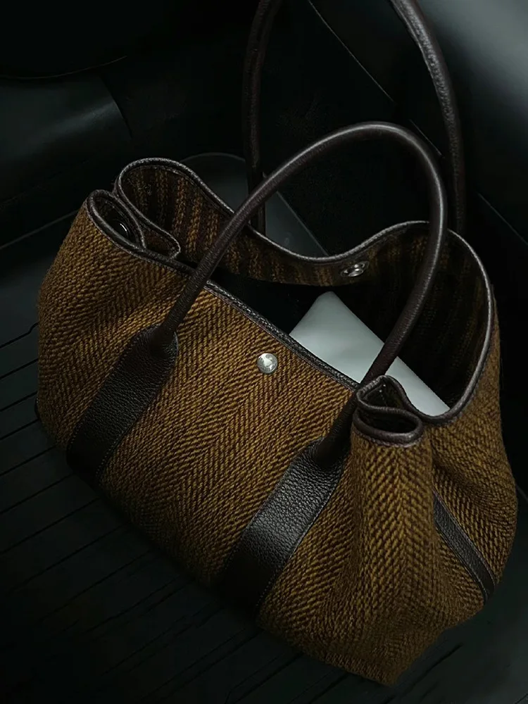 Luxury Design Tote Bag Retro Casual Maillard Woolen Handbag Commuter Computer Bag