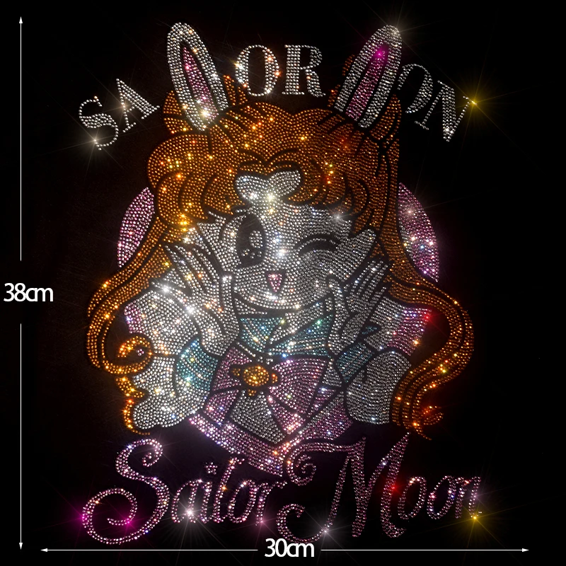 High-quality rhinestone cartoon character patterns are ironed onto the sweater outerwear accessories. Fashionable large patches.