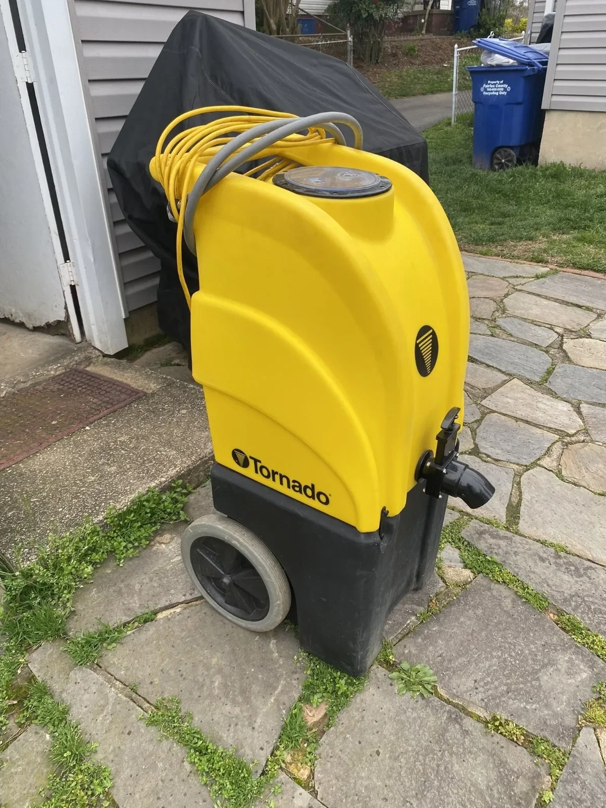 شقة برو انتعاش السجاد النازع Tor-nadon (98260)